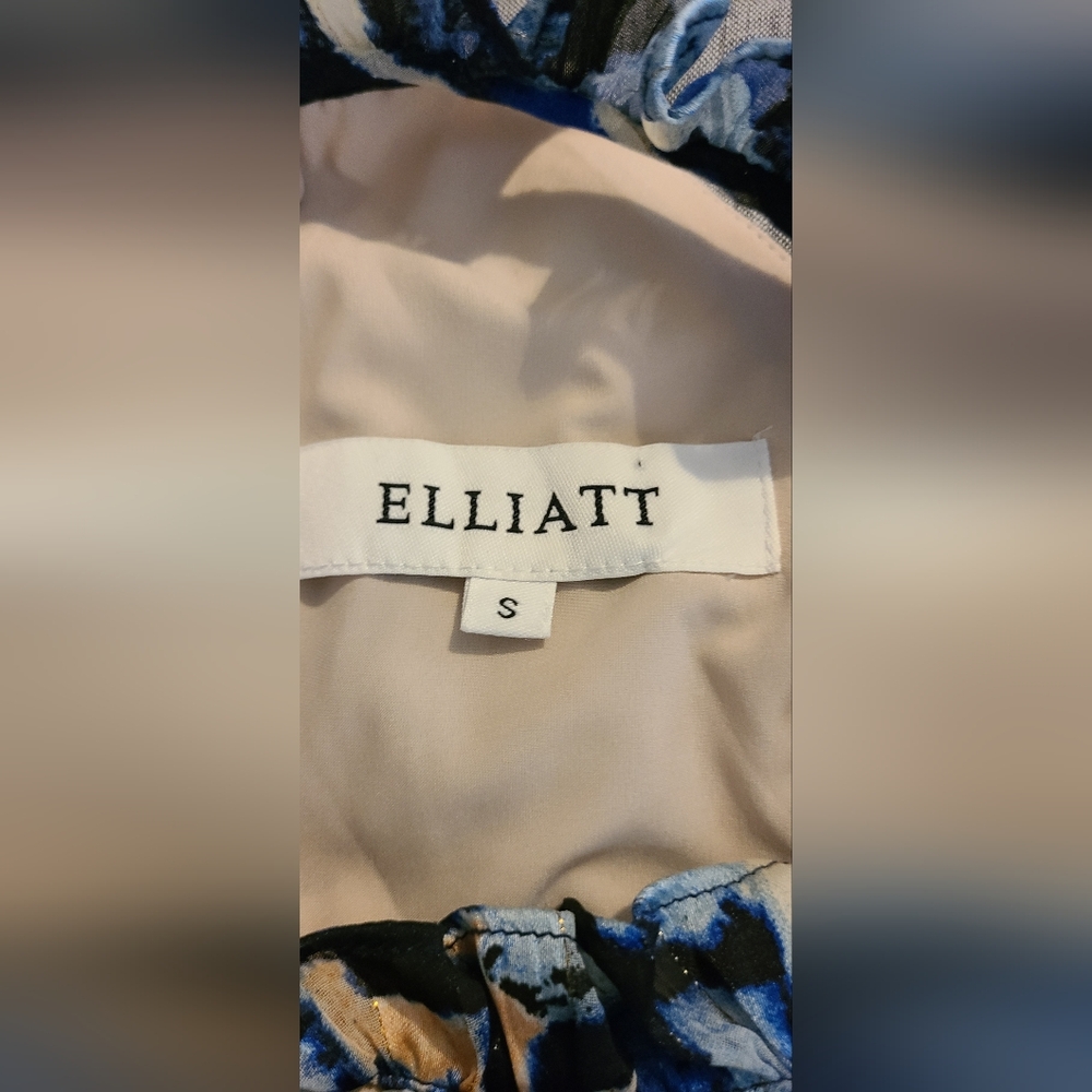 Elliatt - Halter Neck, Flowy, Iridescent Maxi Dress - Picture 13 of 13